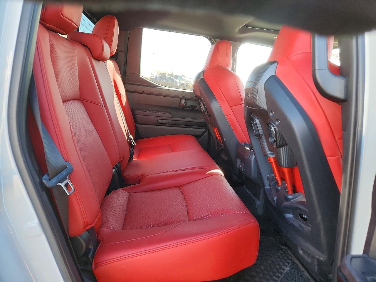 2024 TOYOTA TACOMA DOUBLE CAB photo 10