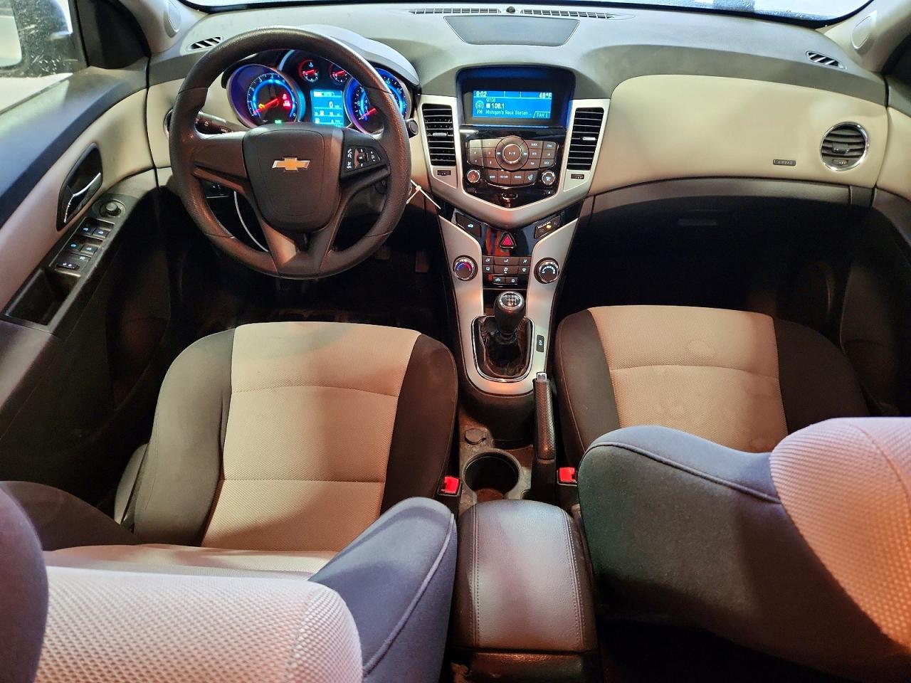 2015 CHEVROLET CRUZE LS photo 8