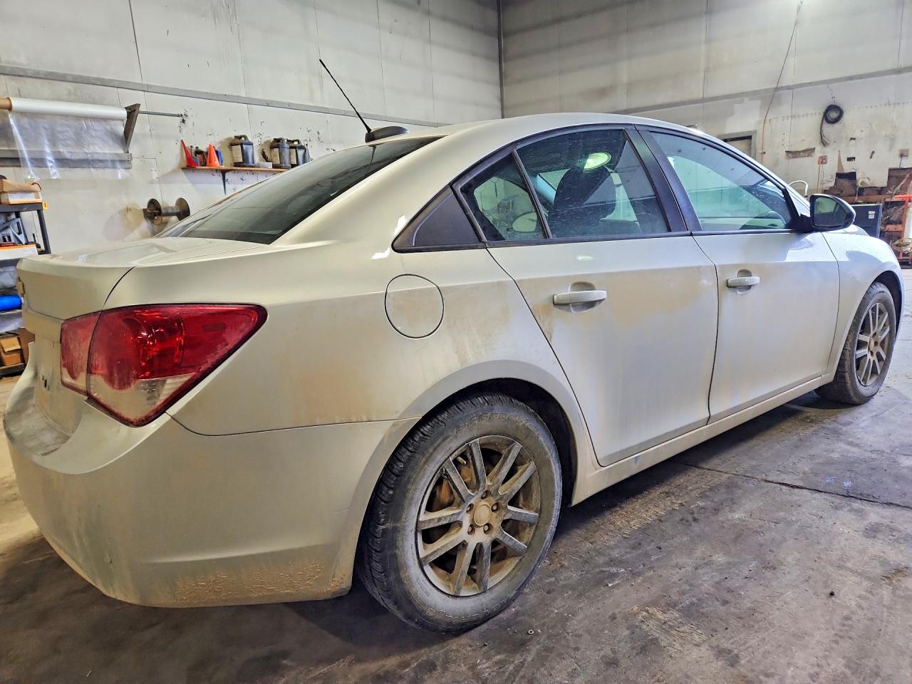 2015 CHEVROLET CRUZE LS photo 3