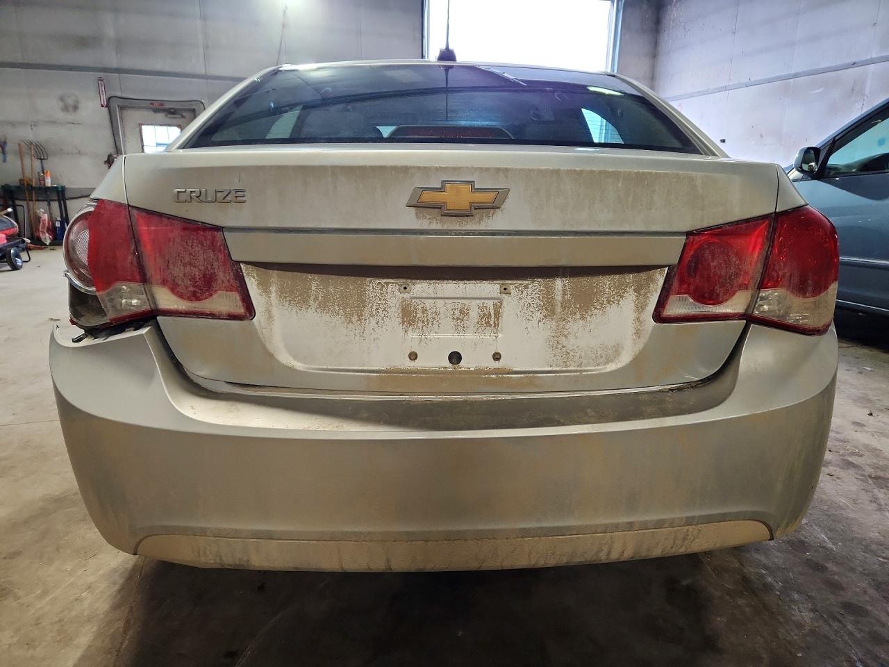 2015 CHEVROLET CRUZE LS photo 6