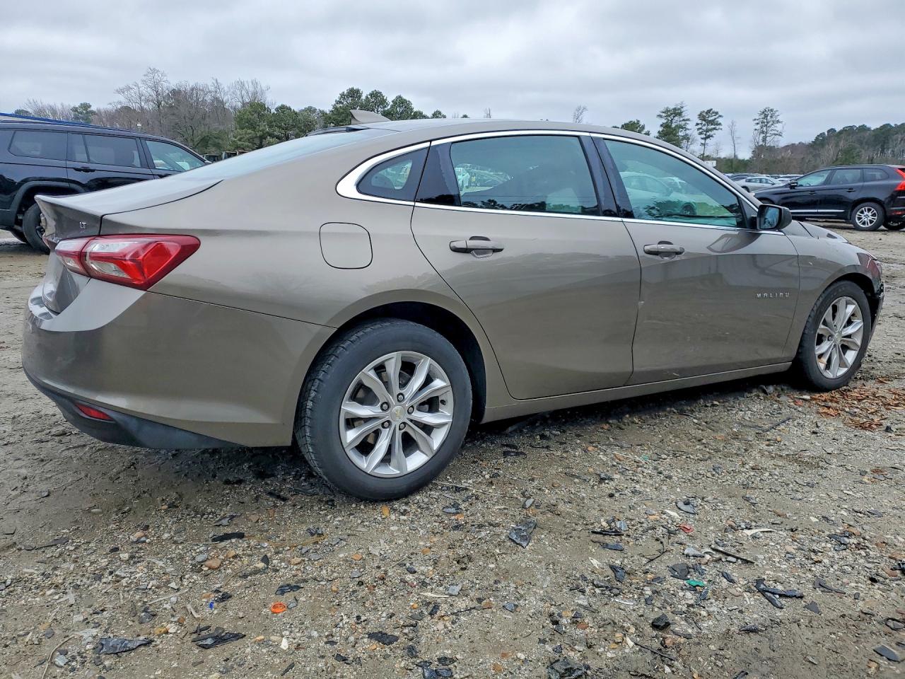 2020 CHEVROLET MALIBU LT photo 5