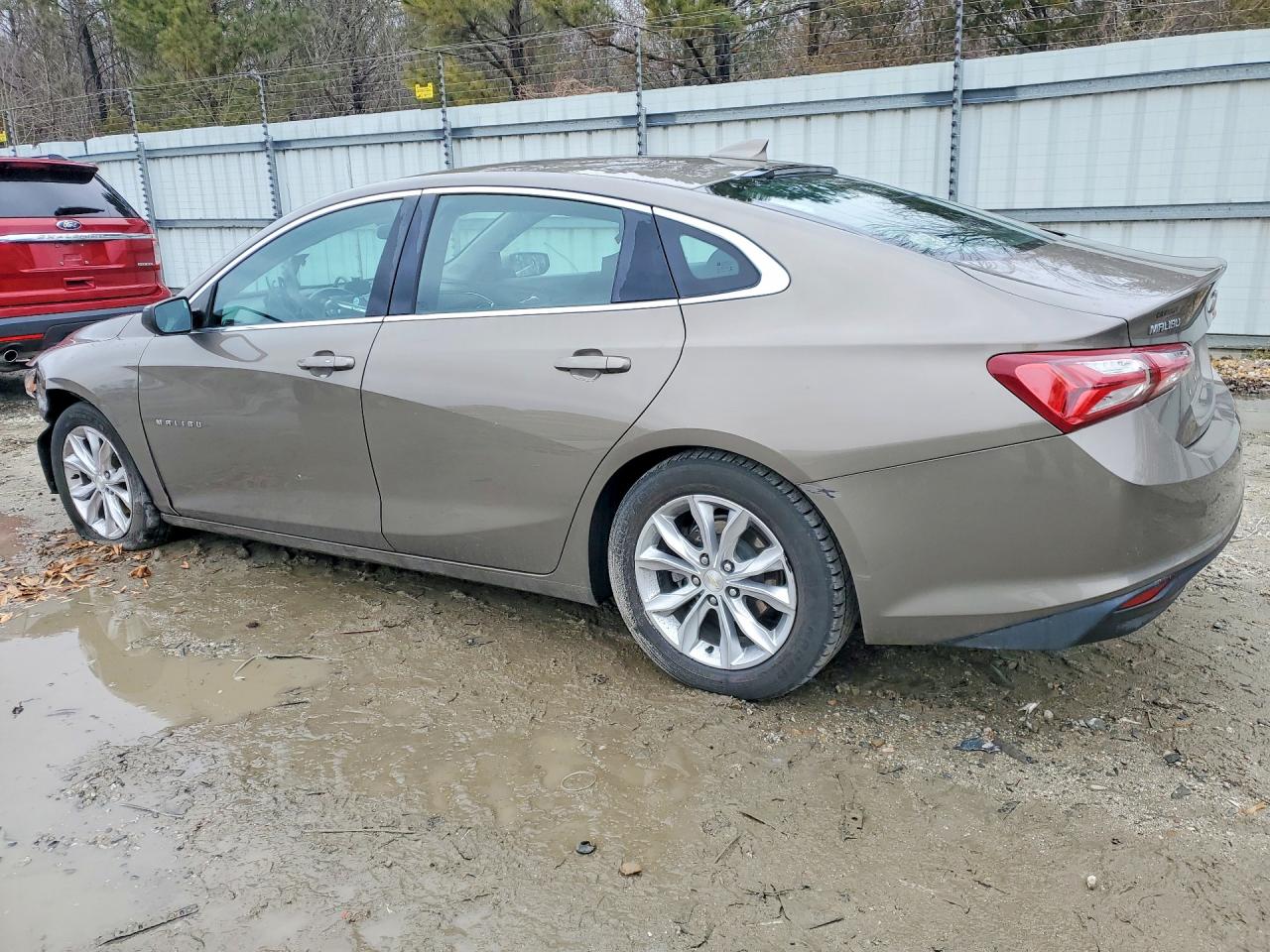 2020 CHEVROLET MALIBU LT photo 3