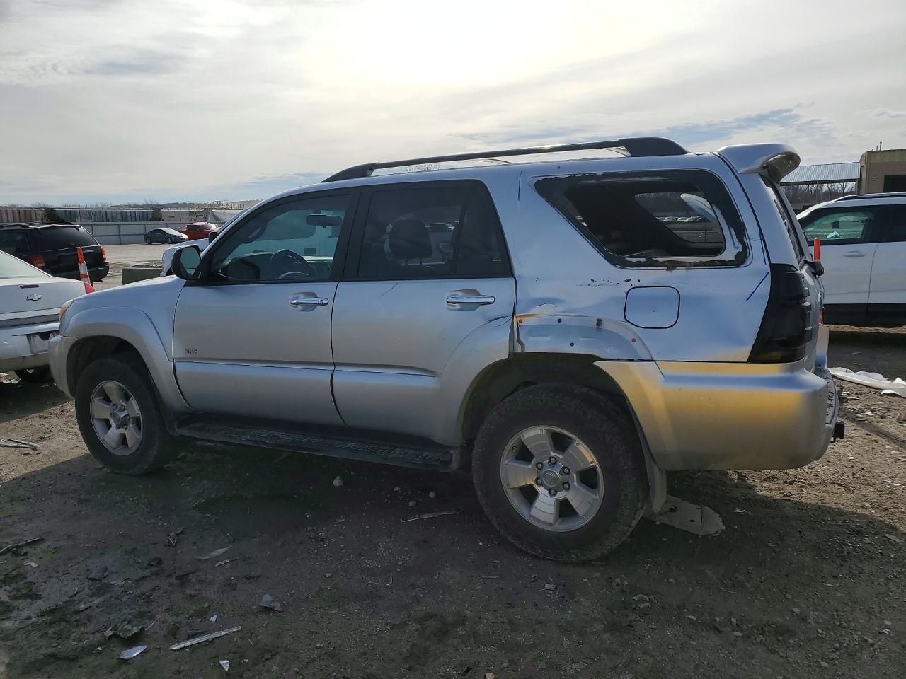 2006 TOYOTA 4RUNNER SR5 photo 2