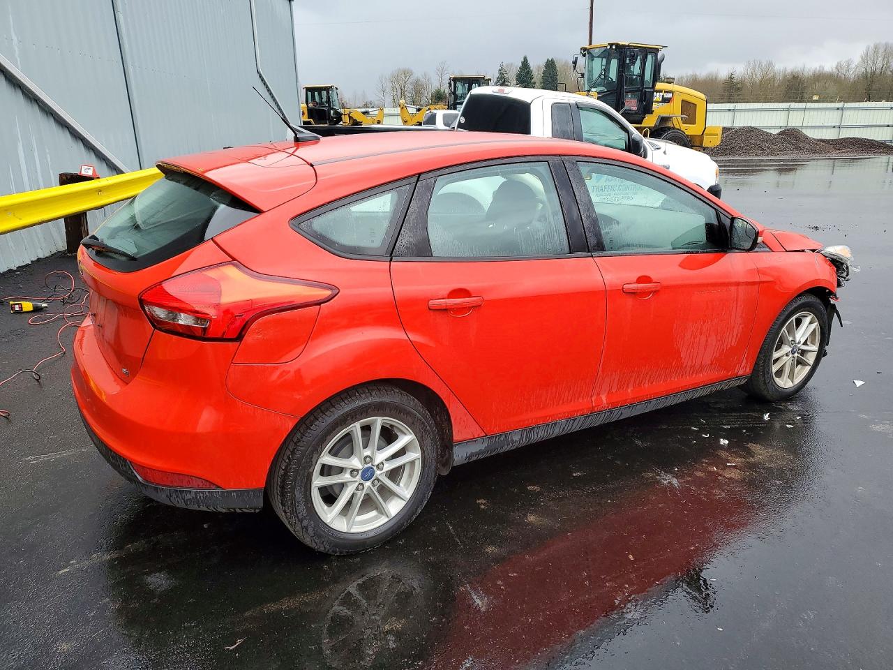 2017 FORD FOCUS SE photo 3