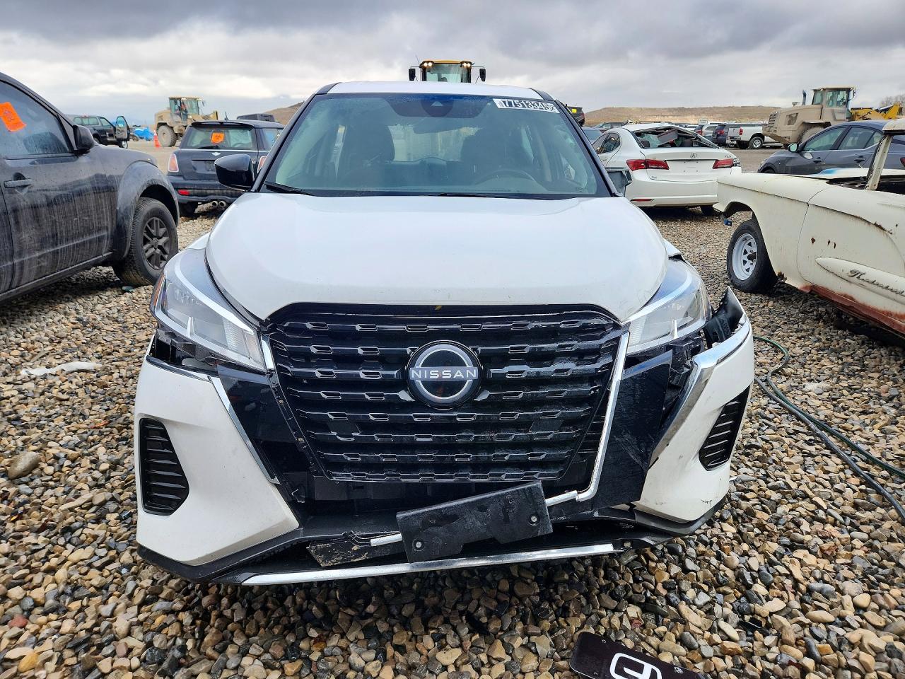 2023 NISSAN KICKS S photo 5
