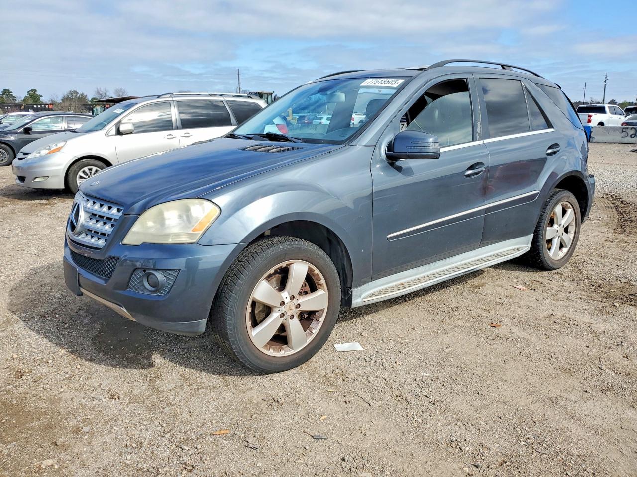 2011 MERCEDES-BENZ ML