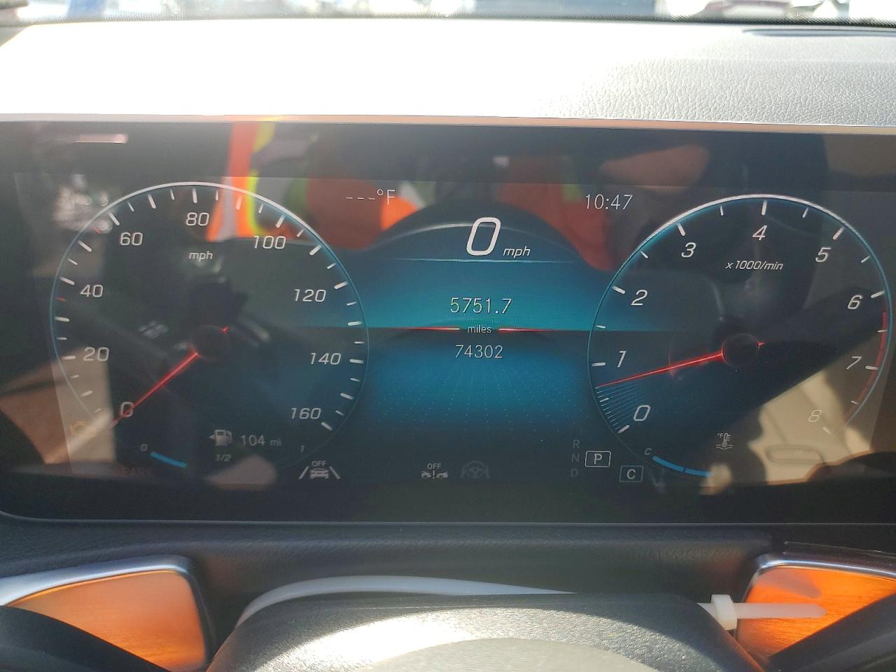 2020 MERCEDES-BENZ GLB 250 photo 9
