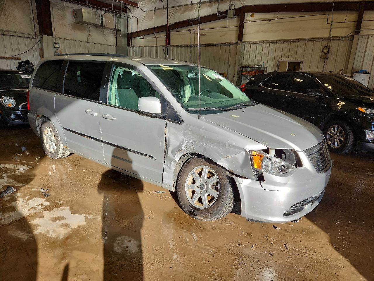 2012 CHRYSLER TOWN & COUNTRY TOURING photo 4