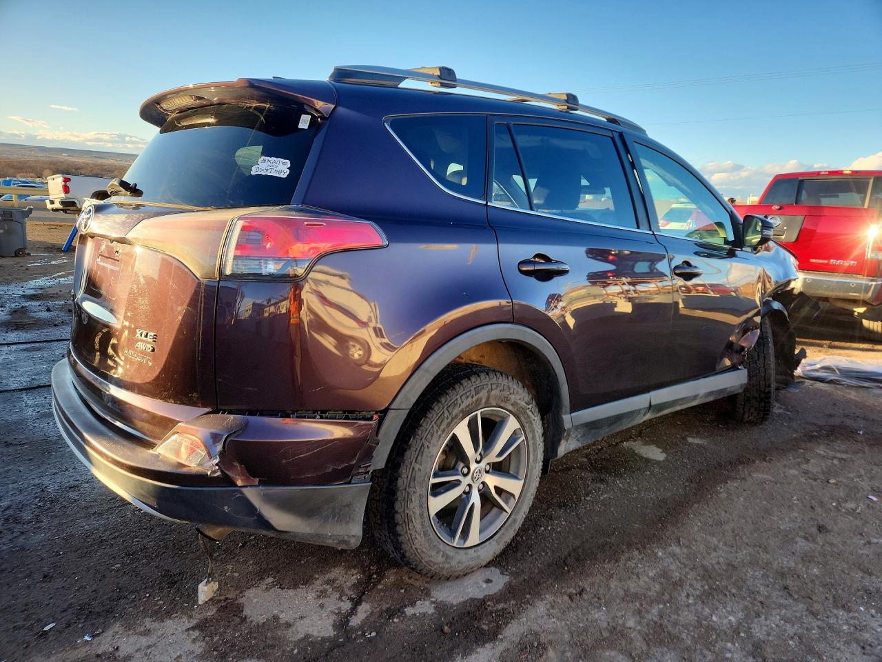 2017 TOYOTA RAV4 XLE photo 7