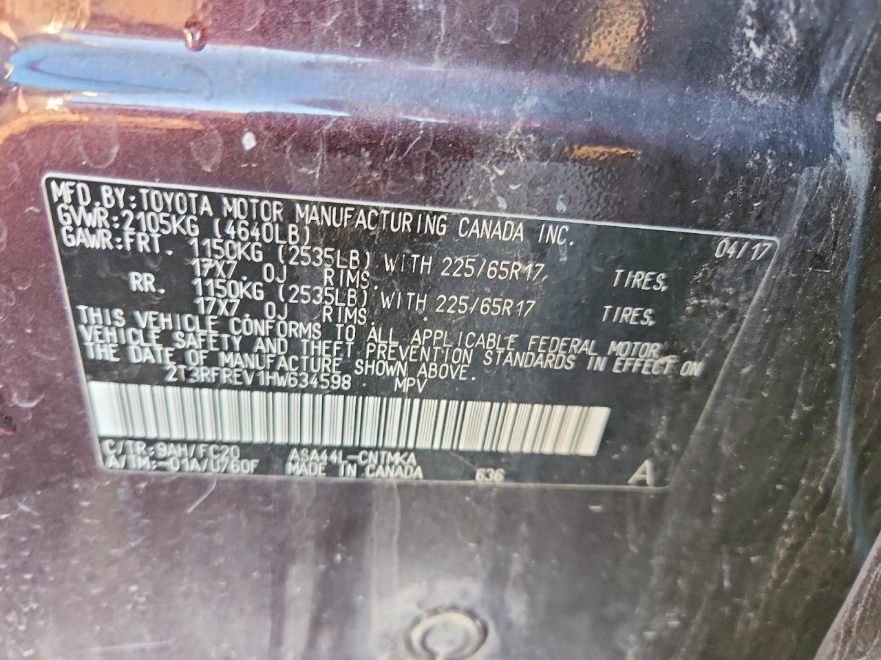 2017 TOYOTA RAV4 XLE photo 34