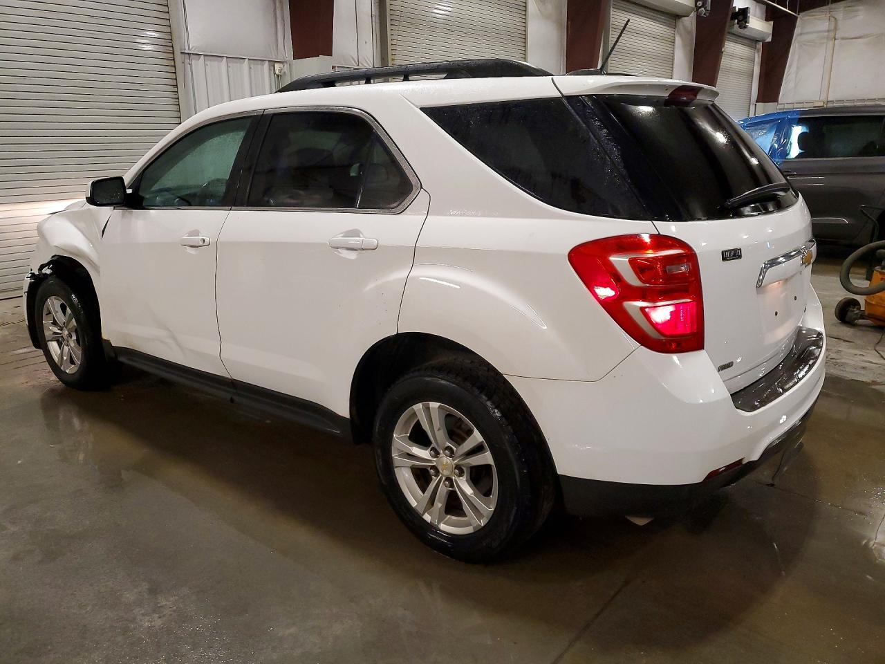 2016 CHEVROLET EQUINOX LT photo 3