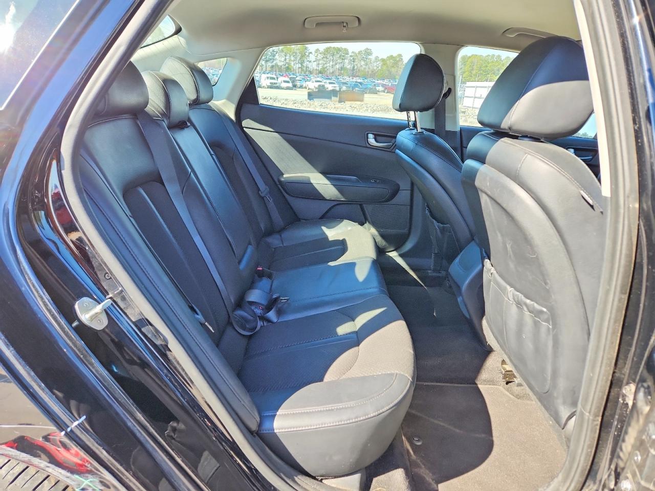 2018 KIA OPTIMA LX photo 19