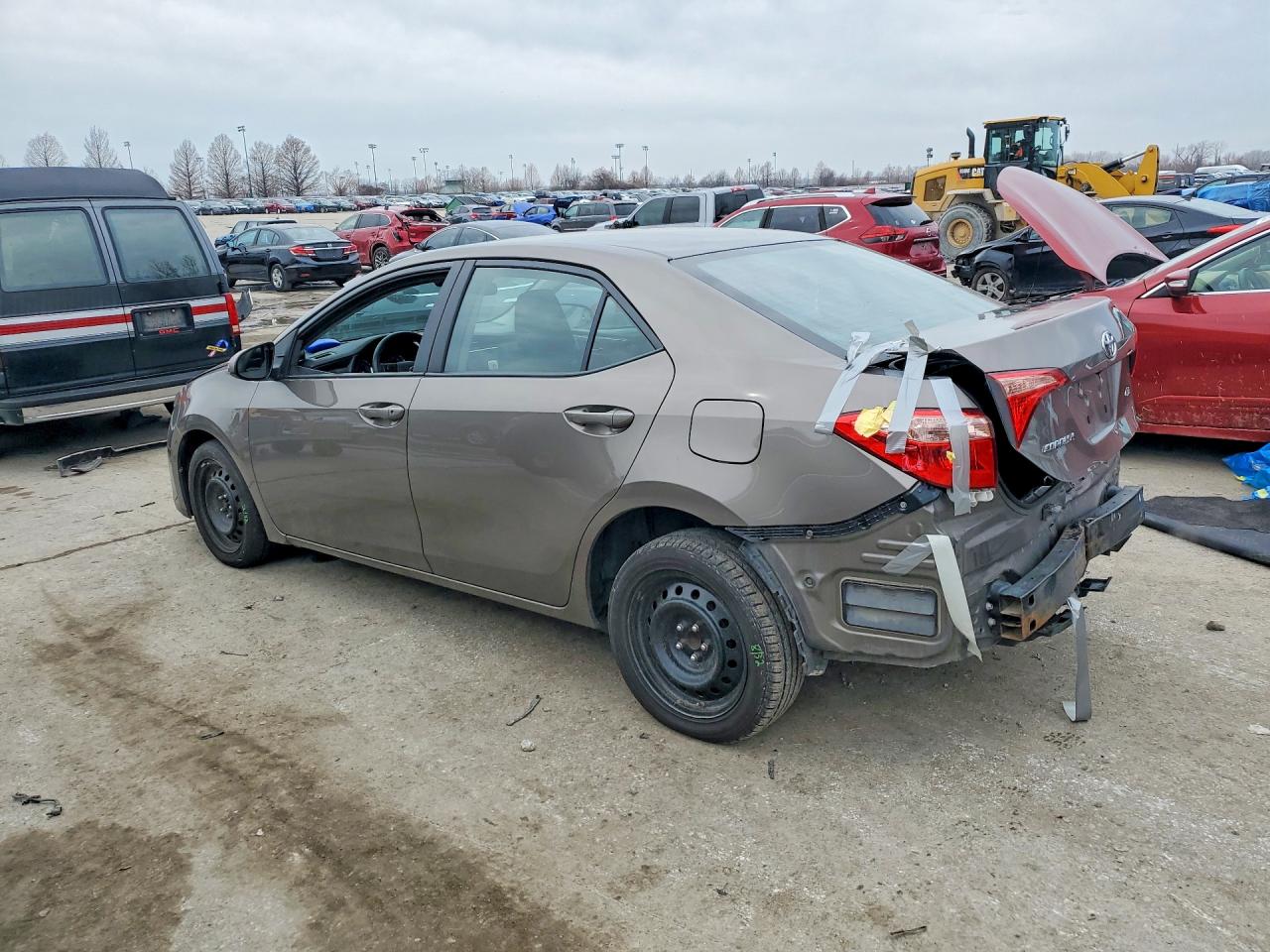 2017 TOYOTA COROLLA L photo 3