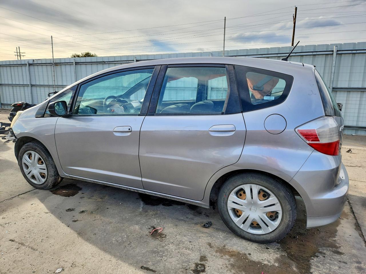 2009 HONDA FIT photo 2