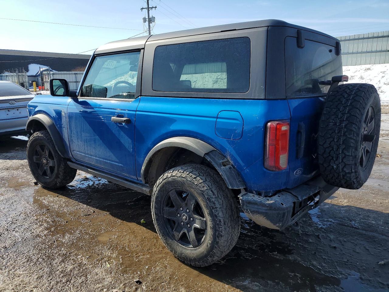 2022 FORD BRONCO BASE photo 2