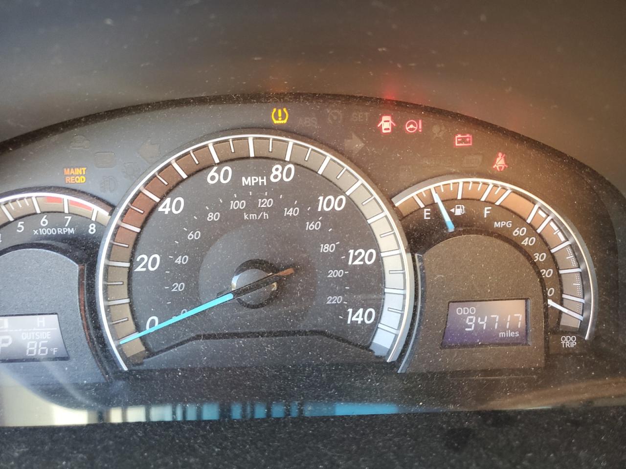 2012 TOYOTA CAMRY BASE photo 25