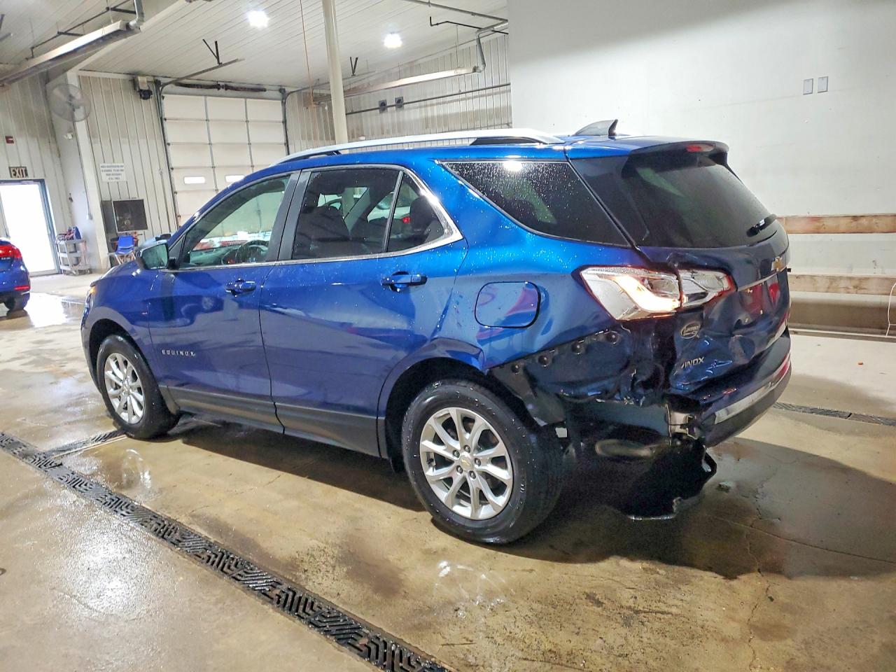 2021 CHEVROLET EQUINOX LT photo 2