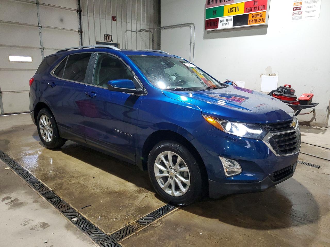 2021 CHEVROLET EQUINOX LT photo 4