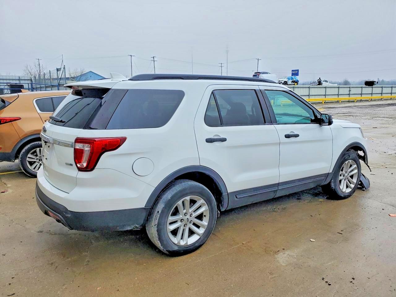 2016 FORD EXPLORER photo 5