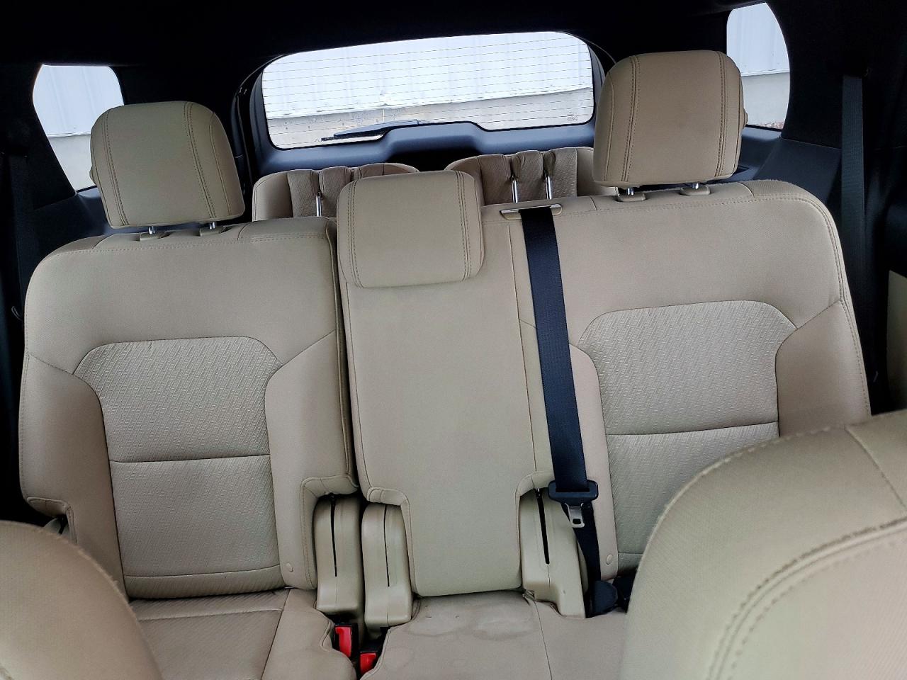 2016 FORD EXPLORER photo 19