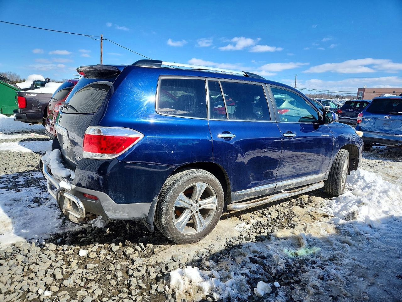 2011 TOYOTA HIGHLANDER LIMITED photo 5