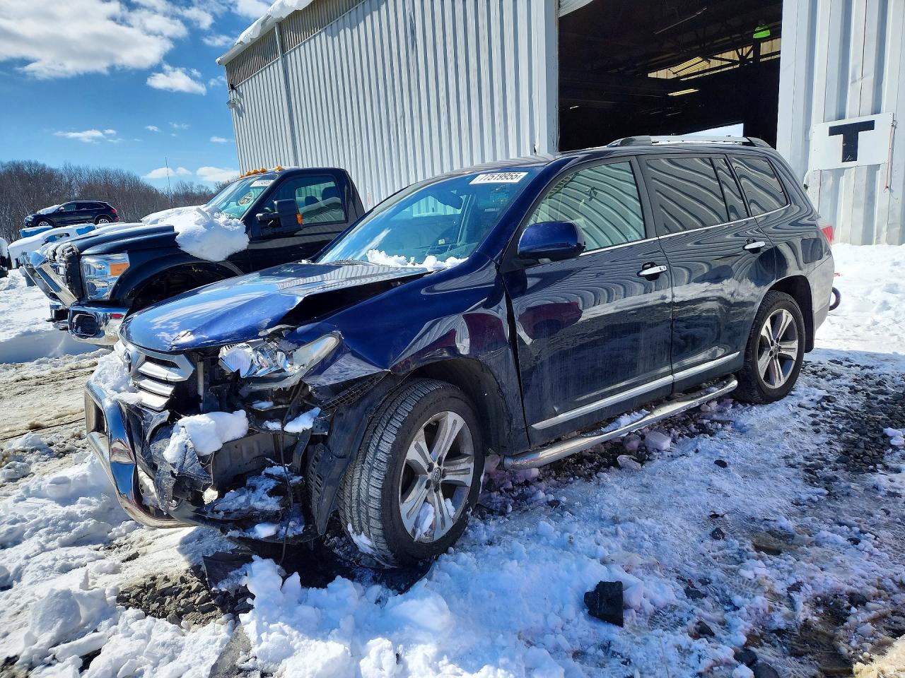 2011 TOYOTA HIGHLANDER