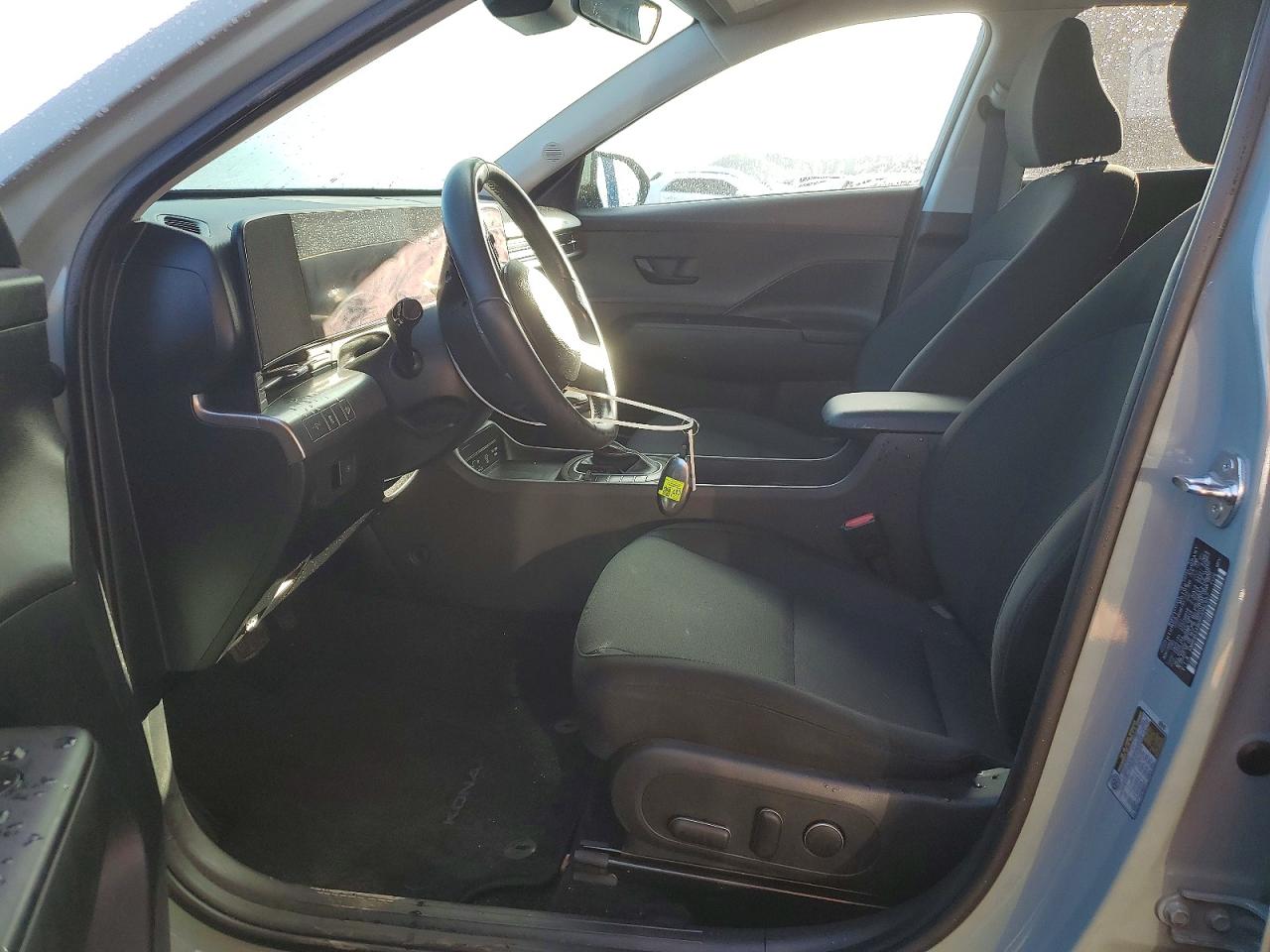 2024 HYUNDAI KONA SEL photo 13