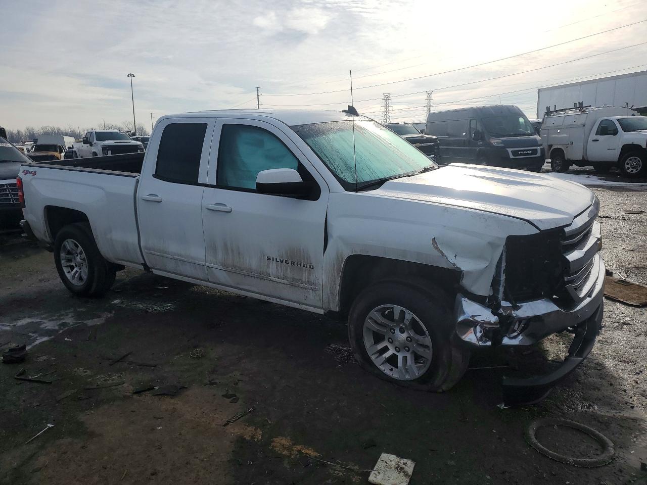 2018 CHEVROLET SILVERADO K1500 LT photo 4