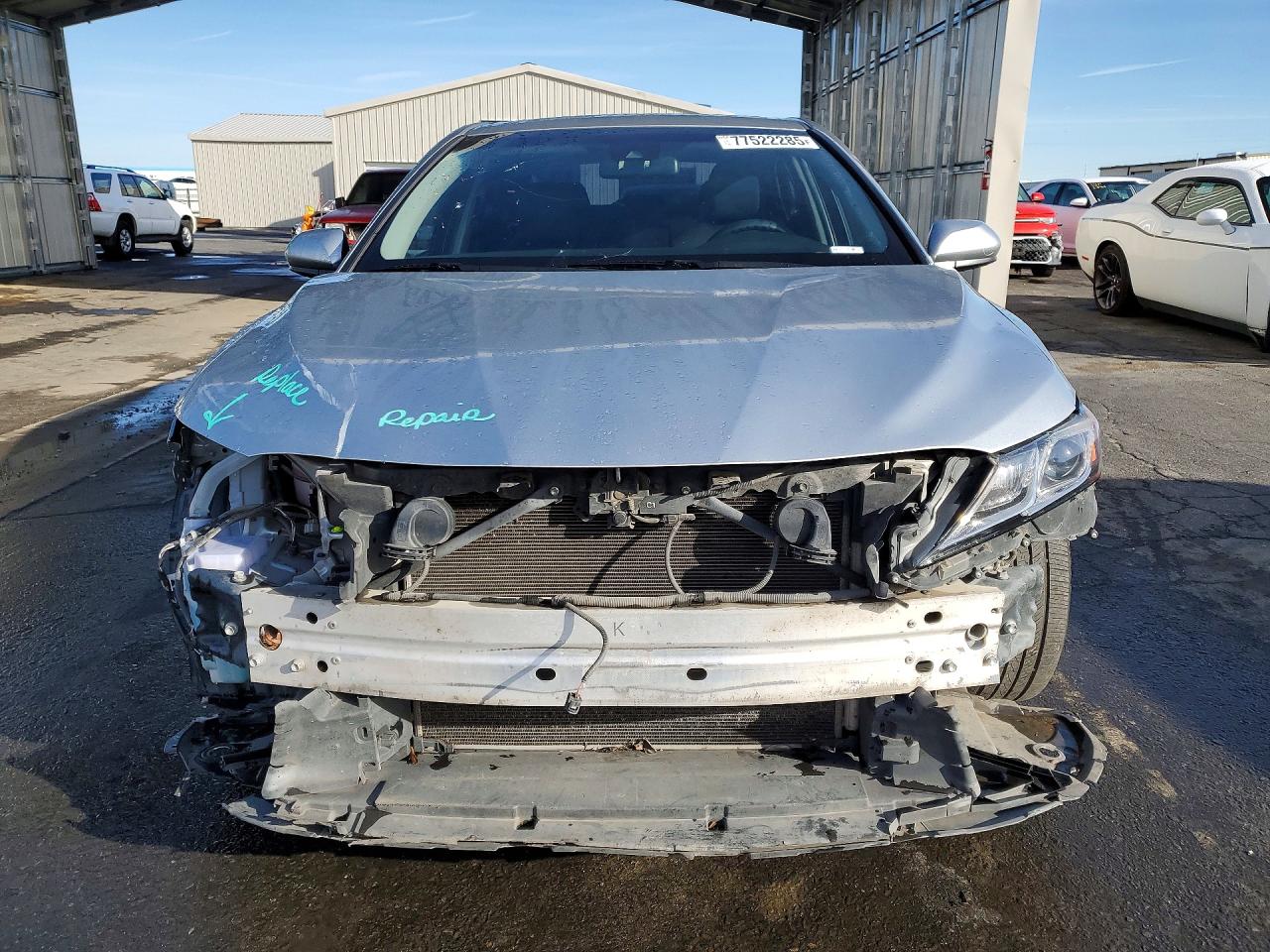 2018 TOYOTA CAMRY LE photo 5