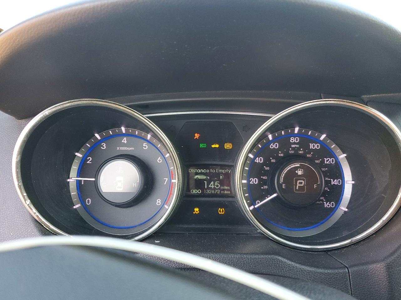 2011 HYUNDAI SONATA GLS photo 25