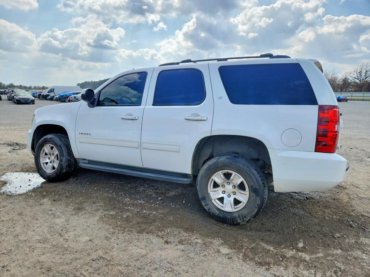 2011 CHEVROLET TAHOE C1500 LT photo 3
