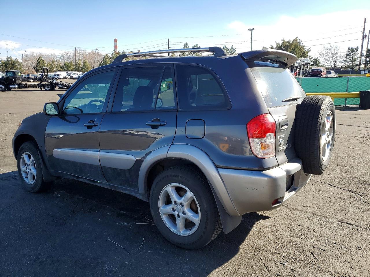 2003 TOYOTA RAV4 photo 2