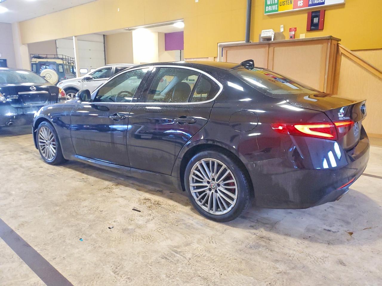 2018 ALFA ROMEO GIULIA TI Q4 photo 3