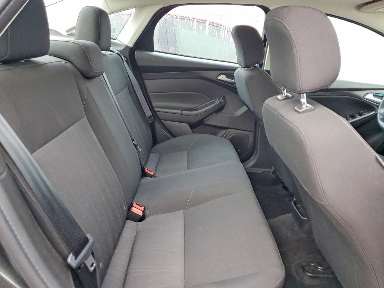 2017 FORD FOCUS SEL photo 10