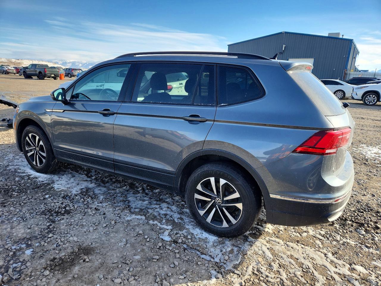 2024 VOLKSWAGEN TIGUAN S photo 2