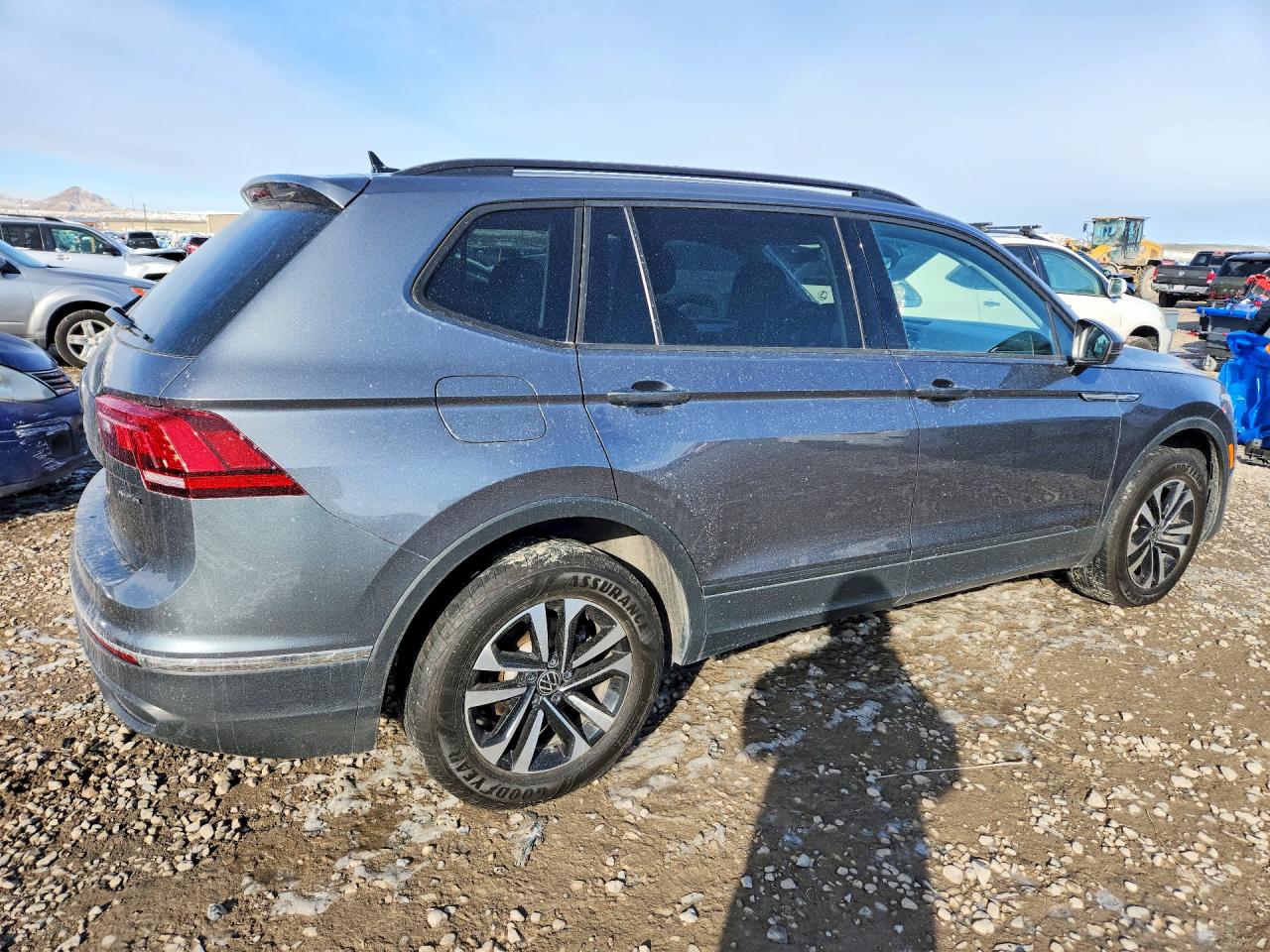 2024 VOLKSWAGEN TIGUAN S photo 3