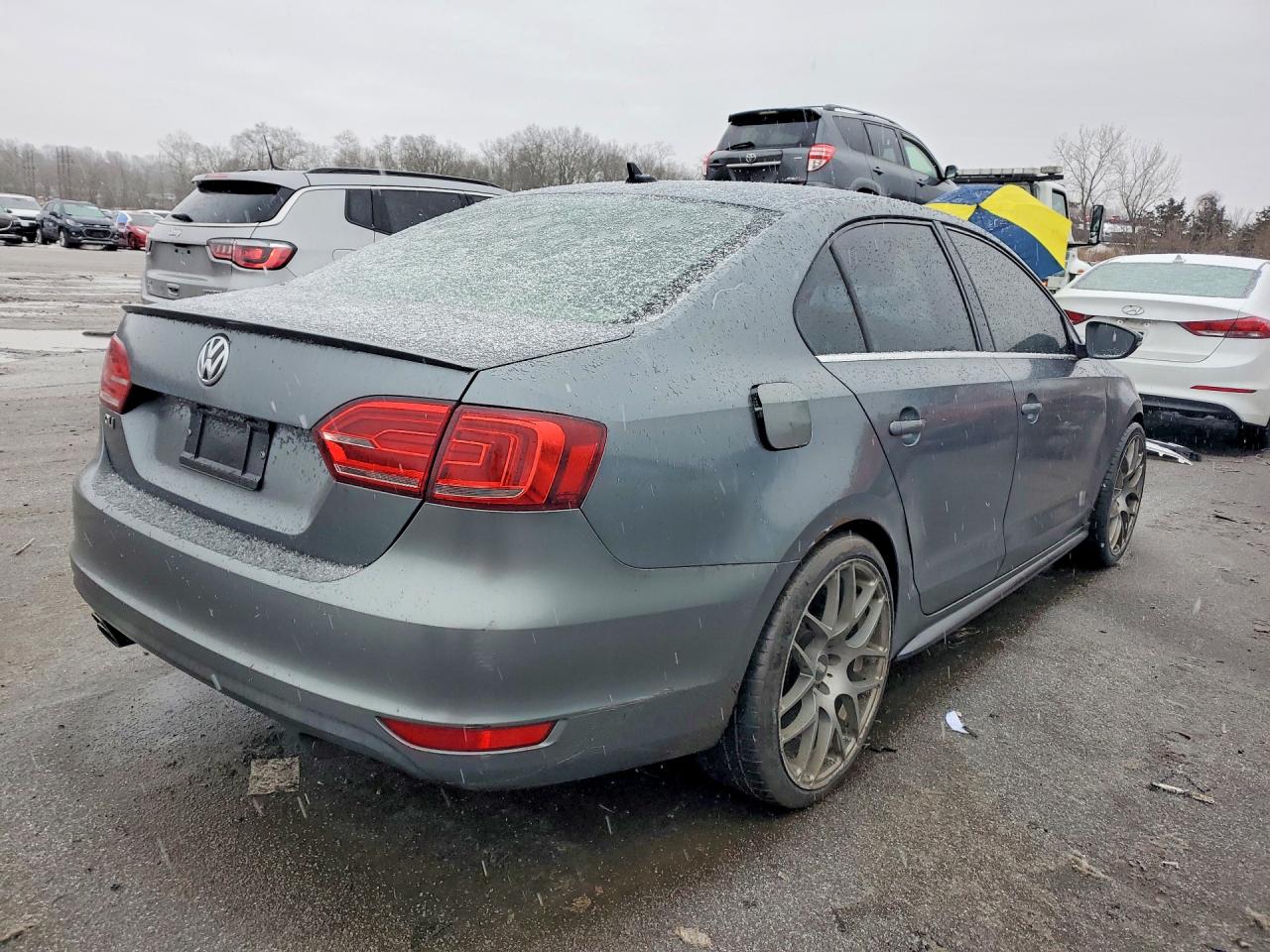 2013 VOLKSWAGEN JETTA GLI photo 5