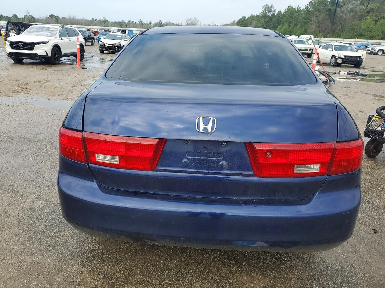 2003 HONDA ACCORD LX photo 11