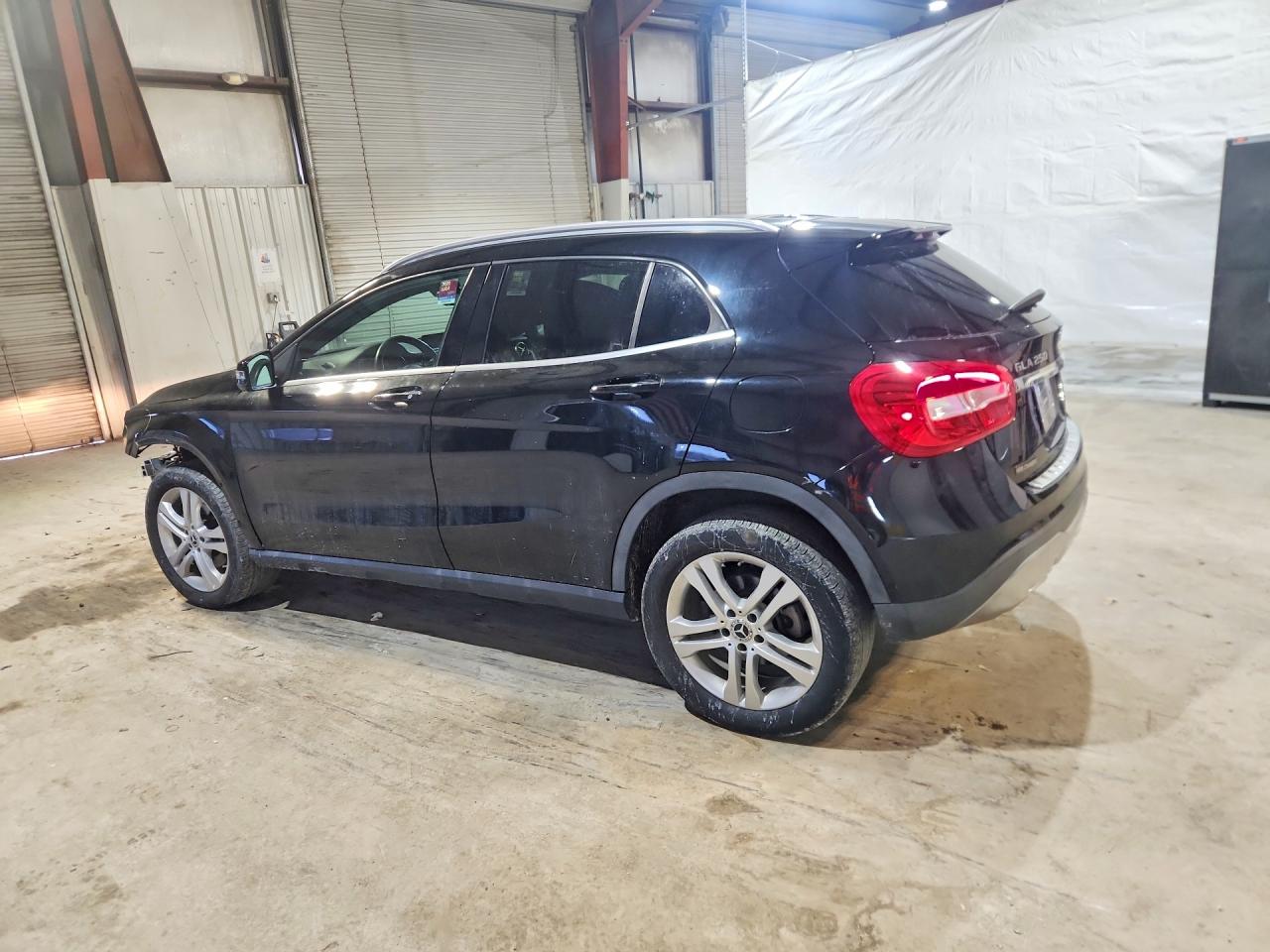 2019 MERCEDES-BENZ GLA 250 4MATIC photo 2