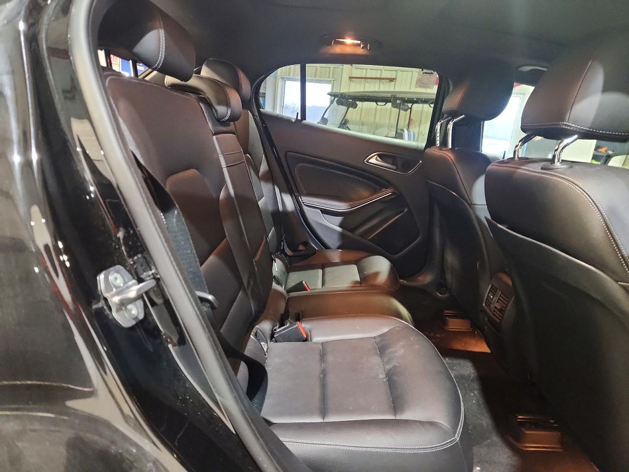2019 MERCEDES-BENZ GLA 250 4MATIC photo 11