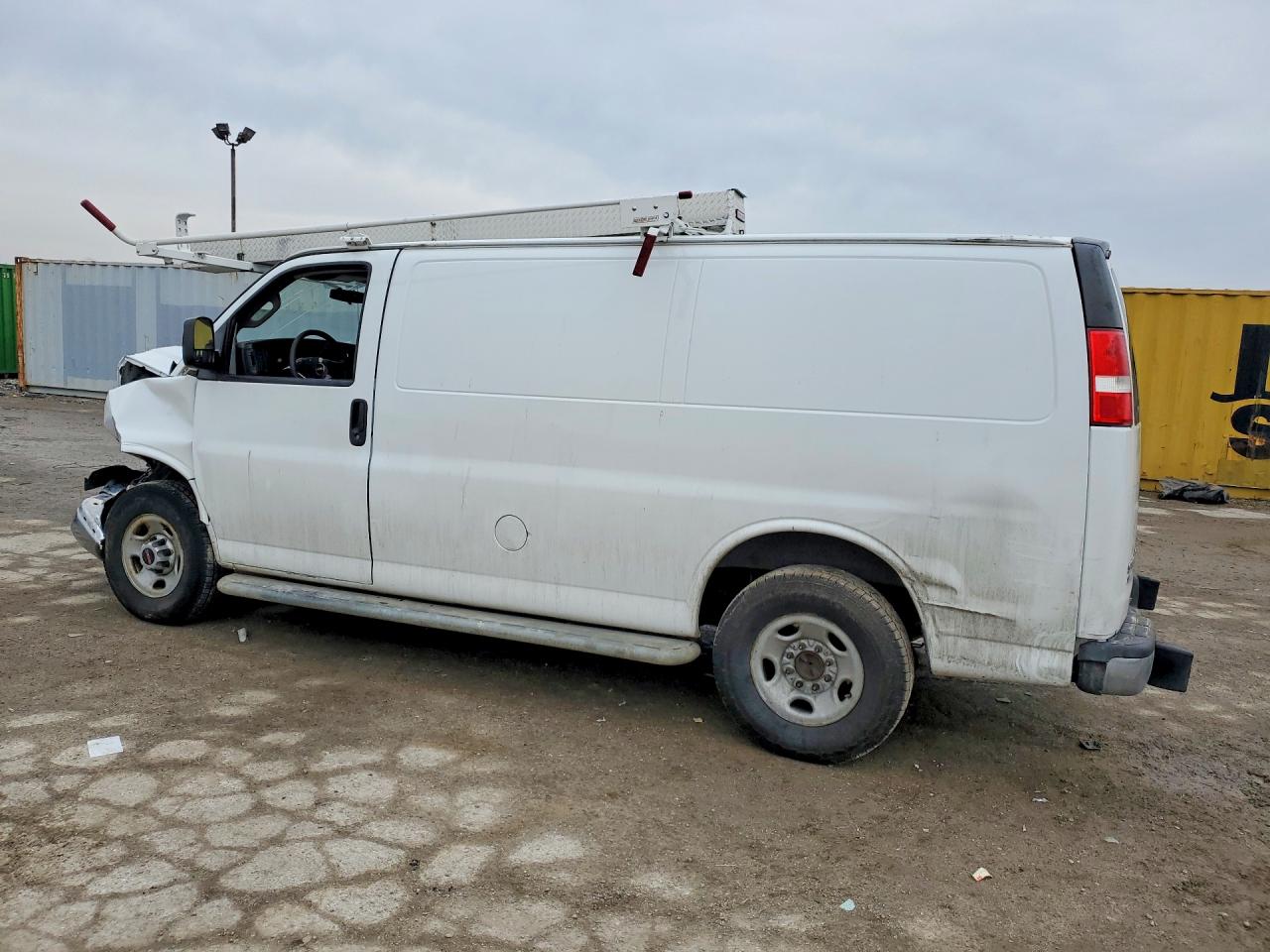 2017 GMC SAVANA 2500 CARGO UTILITY / SERVICE VAN photo 2