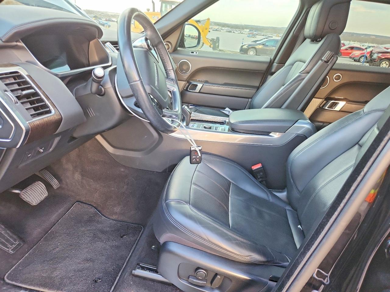 2018 LAND ROVER RANGE ROVER SPORT HSE photo 7