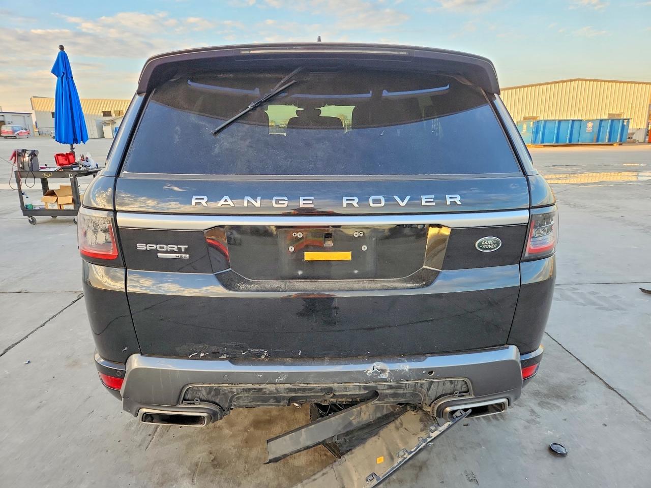 2018 LAND ROVER RANGE ROVER SPORT HSE photo 6