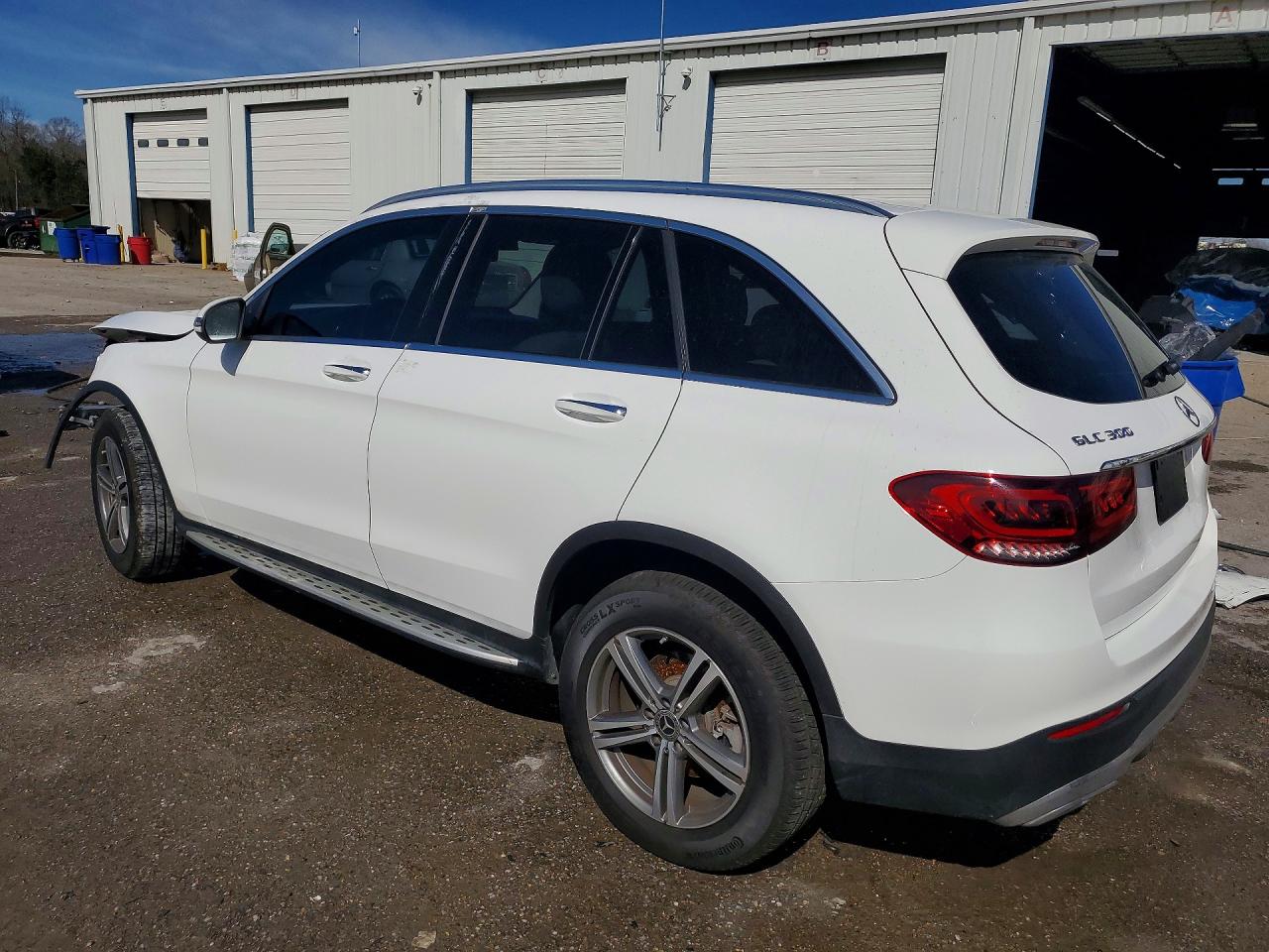 2020 MERCEDES-BENZ GLC 300 photo 4