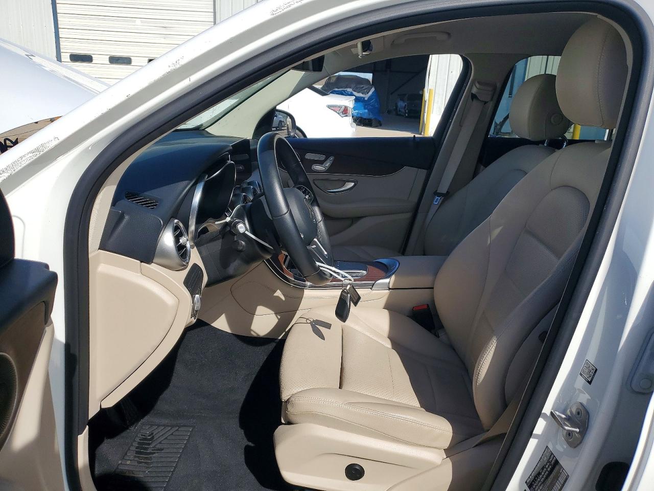 2020 MERCEDES-BENZ GLC 300 photo 19