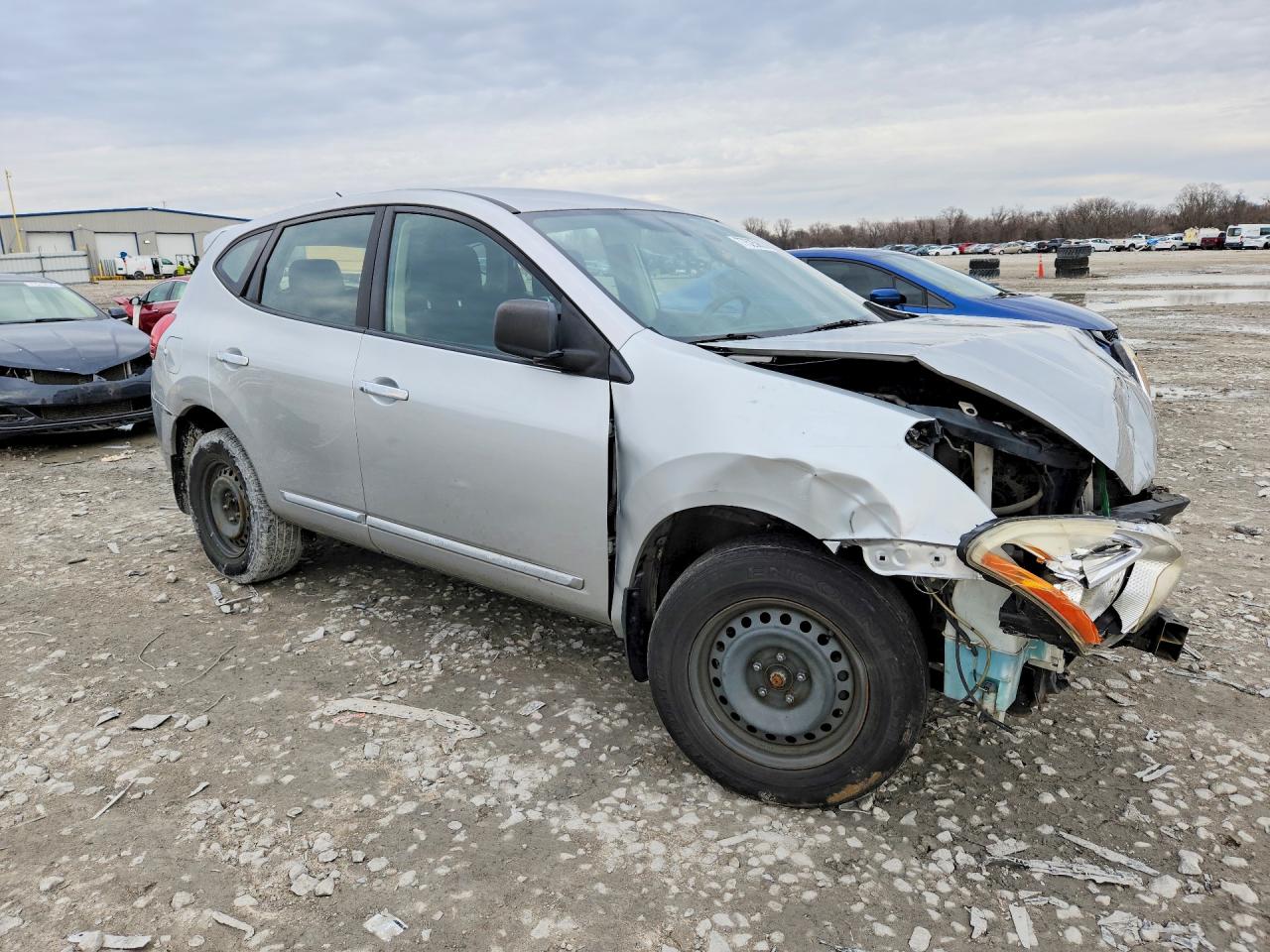 2013 NISSAN ROGUE S photo 7