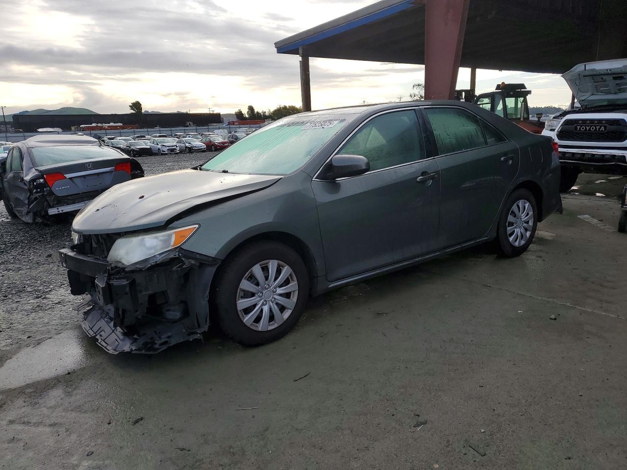 2014 TOYOTA CAMRY