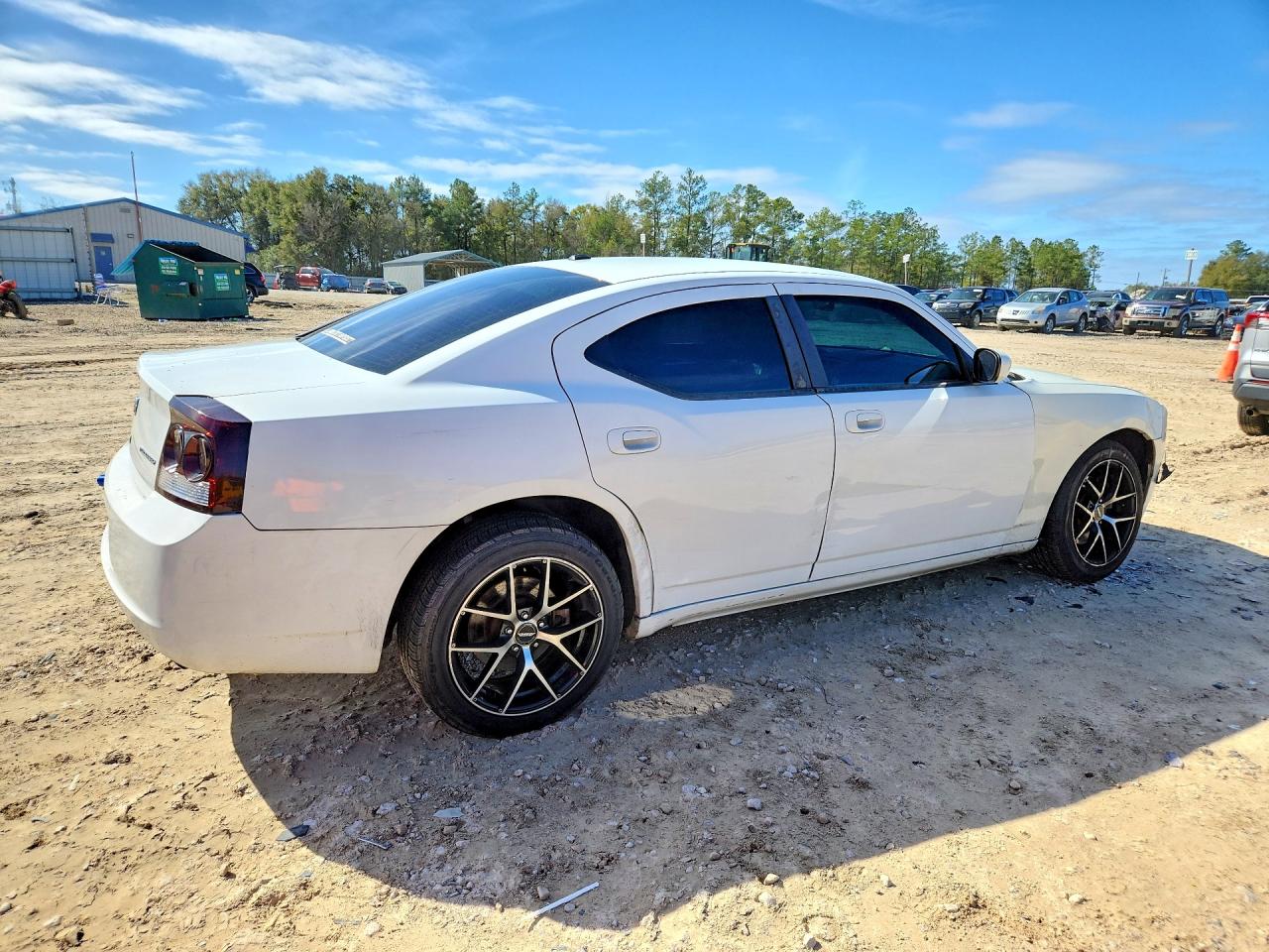 2010 DODGE CHARGER photo 5
