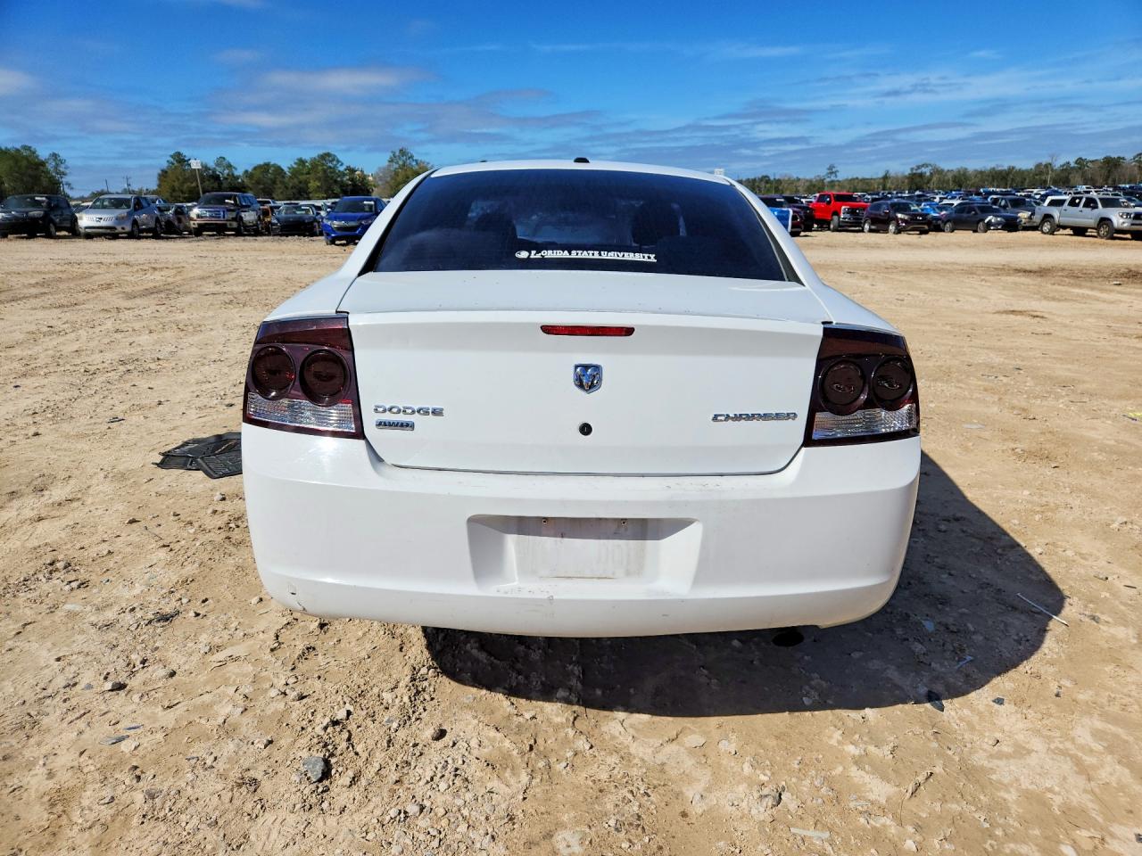 2010 DODGE CHARGER photo 11