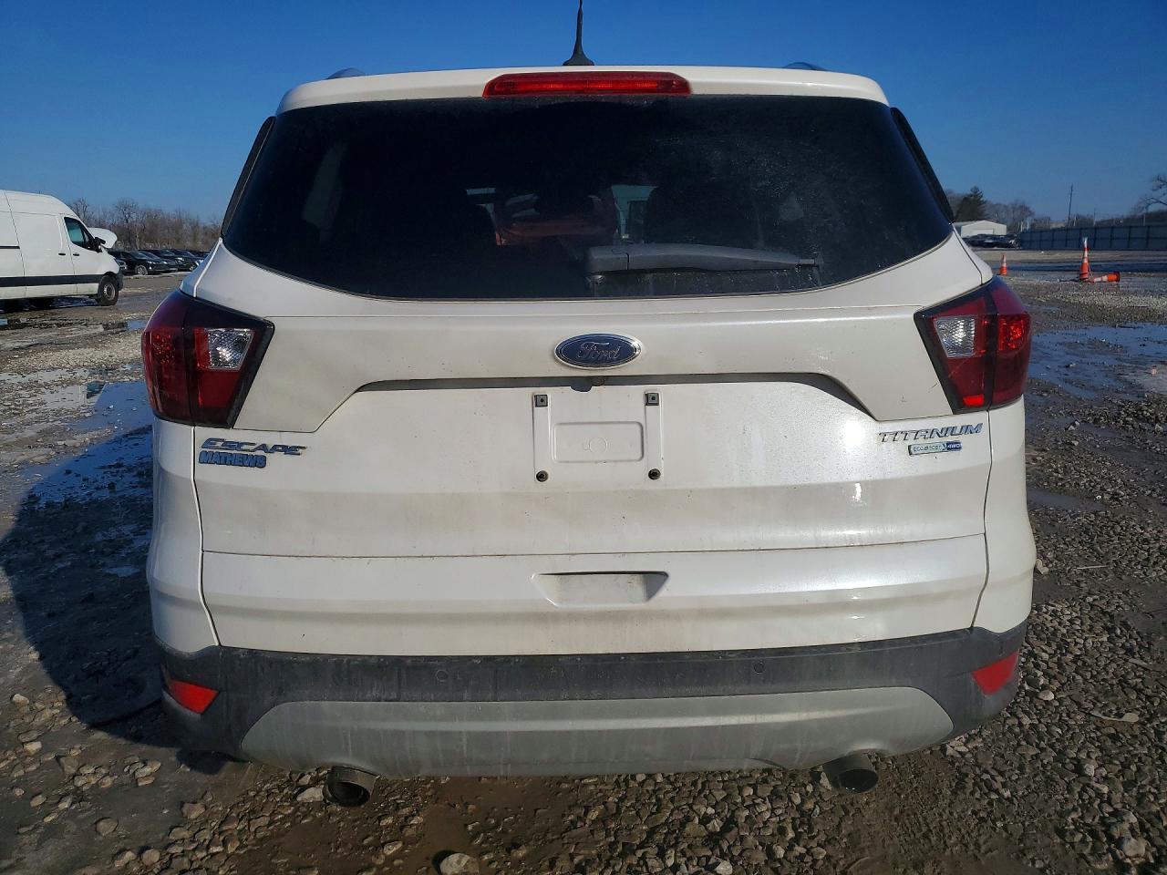 2019 FORD ESCAPE TITANIUM photo 11